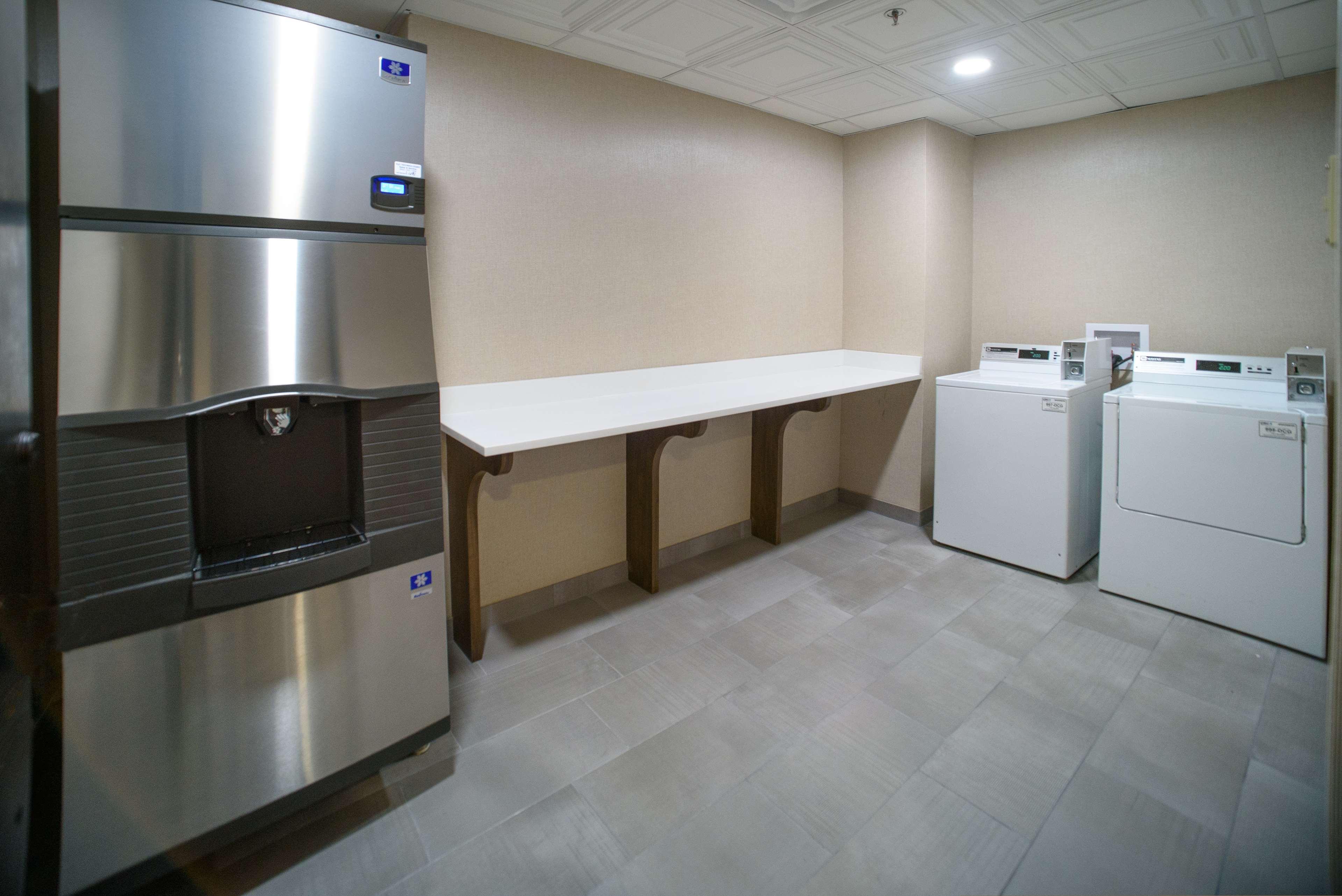 Hampton Inn Фейєттвілл Екстер'єр фото