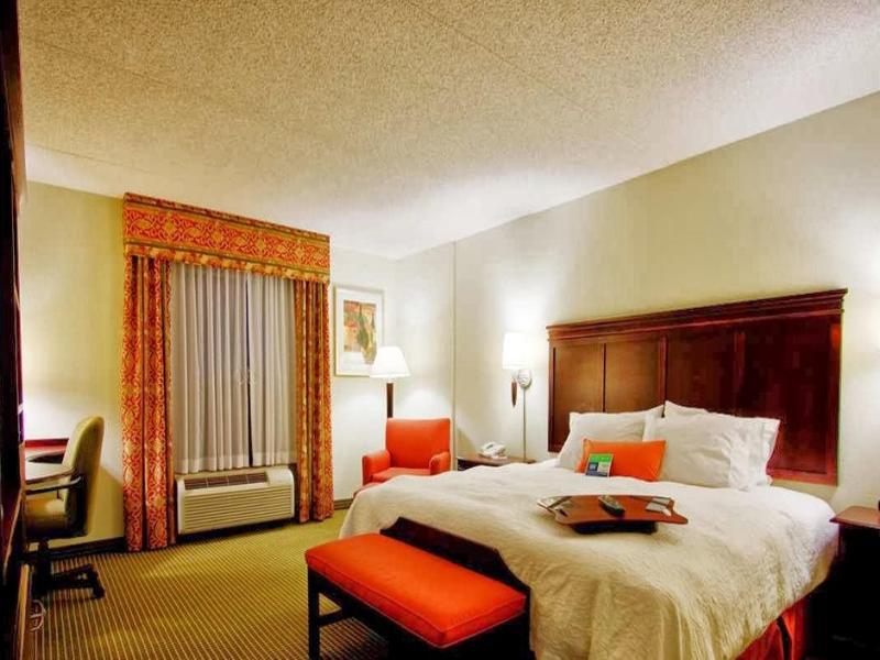 Hampton Inn Фейєттвілл Екстер'єр фото