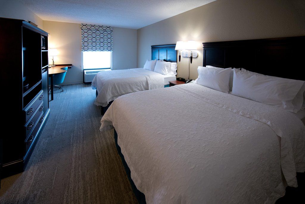 Hampton Inn Фейєттвілл Екстер'єр фото